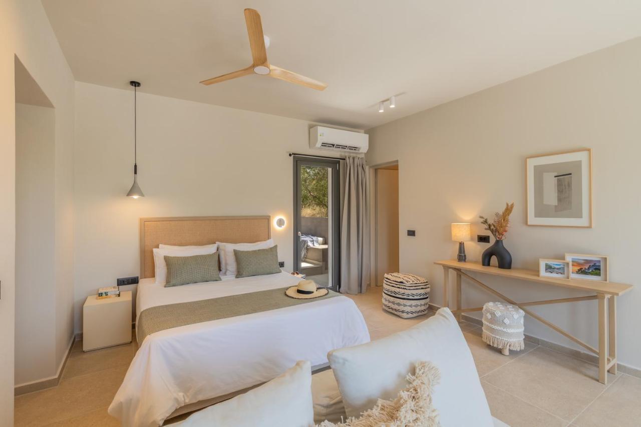 Topos Suites Lassi  Exterior photo