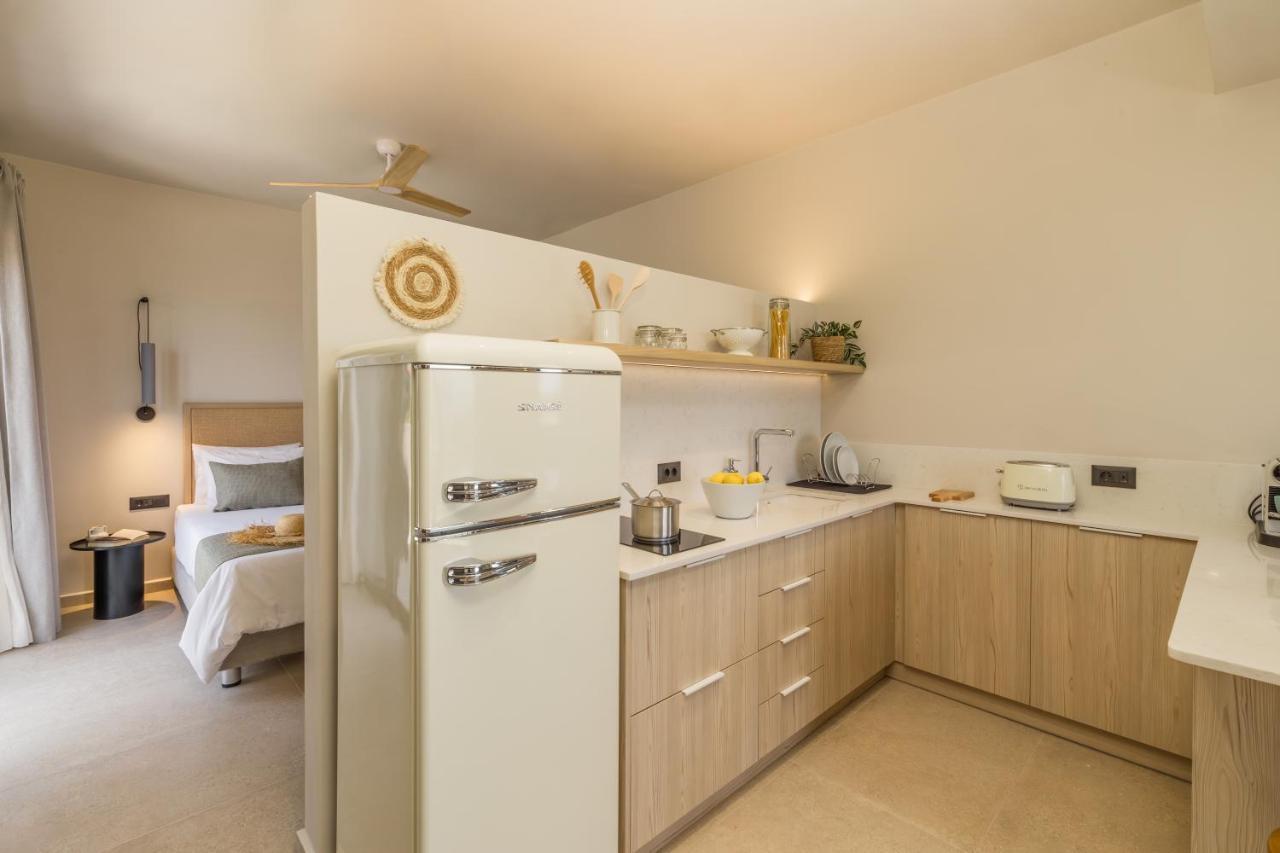 Topos Suites Lassi  Exterior photo