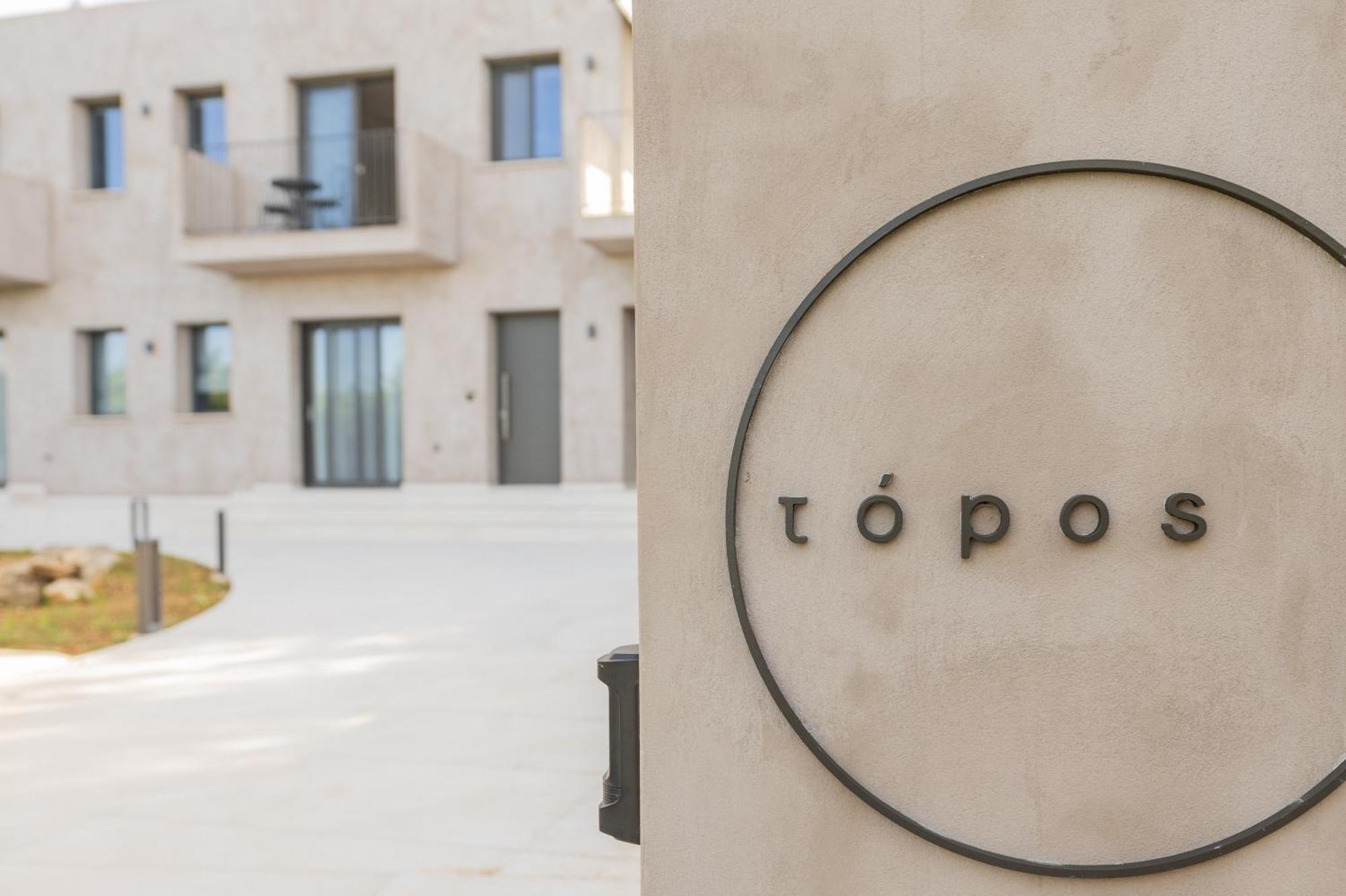 Topos Suites Lassi  Exterior photo